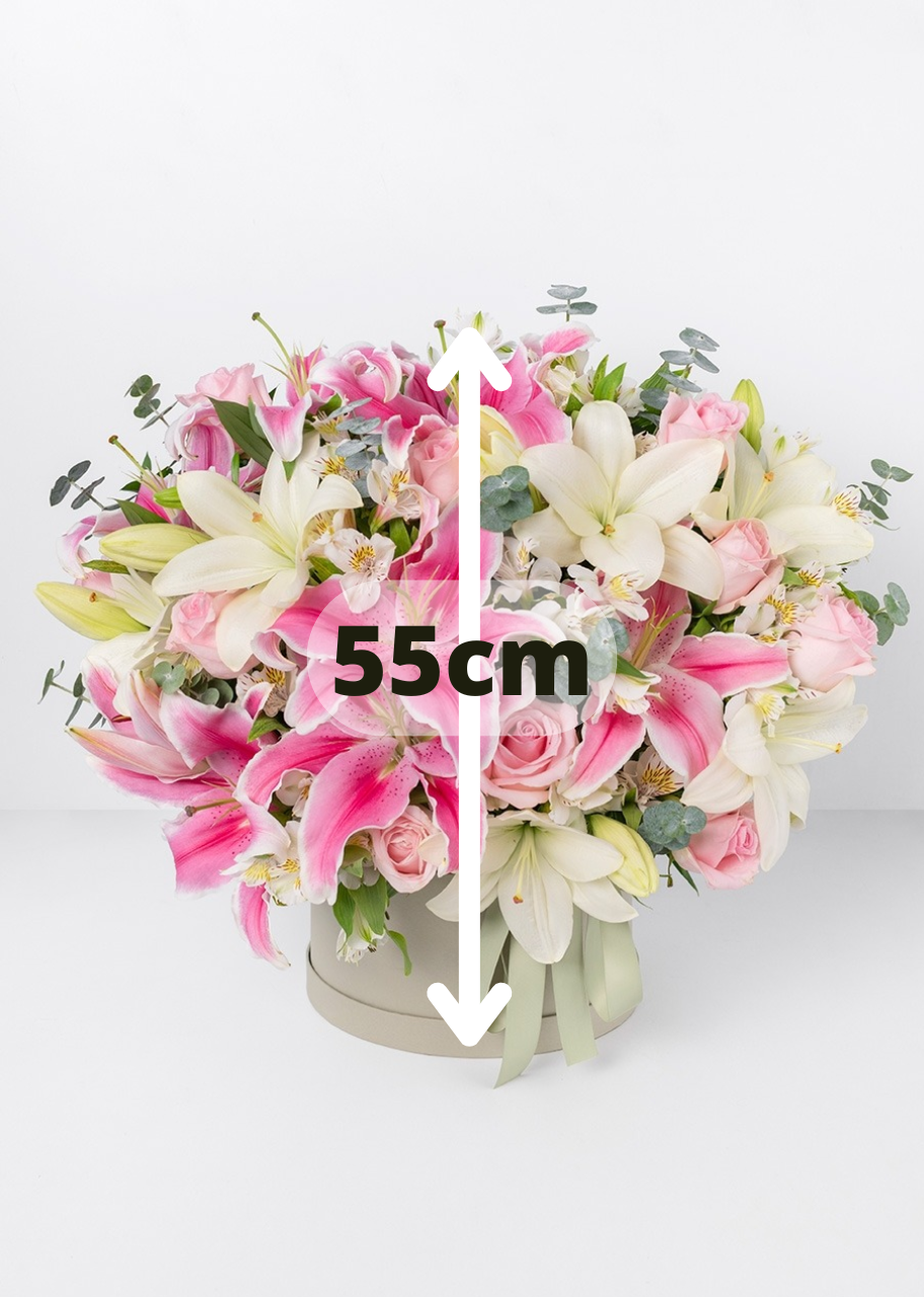 Caja con rosas y stargazer
