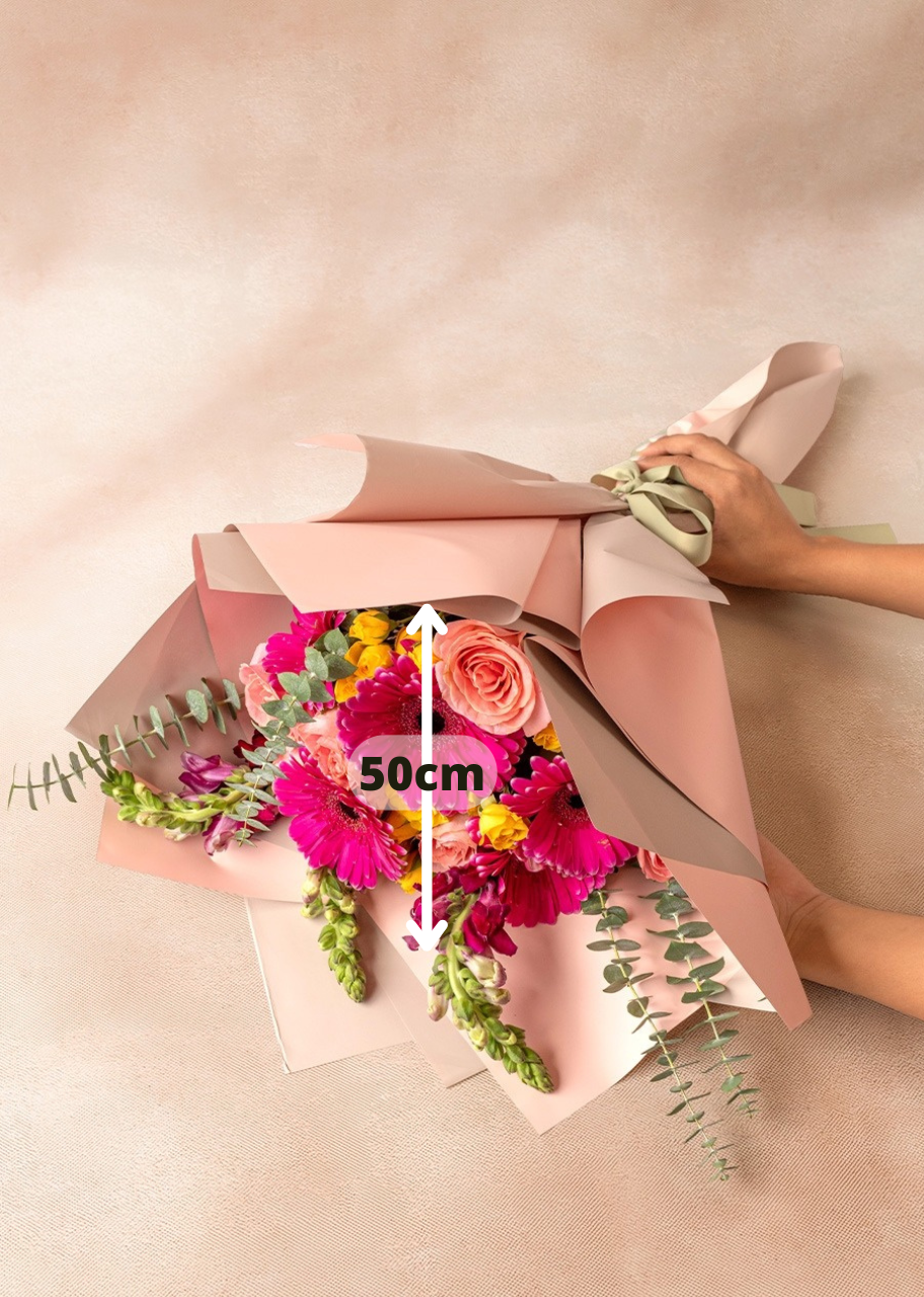 Ramo de rosas y gerberas