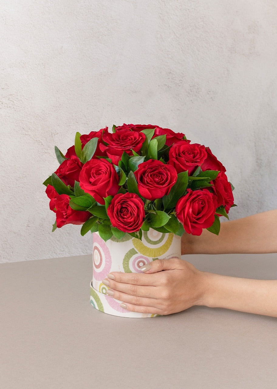 Caja con 24 rosas rojas