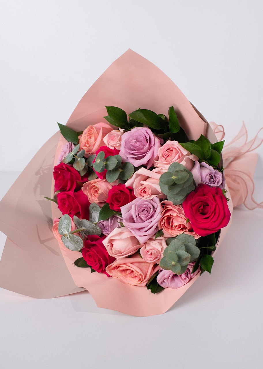 Ramo de 24 rosas de colores