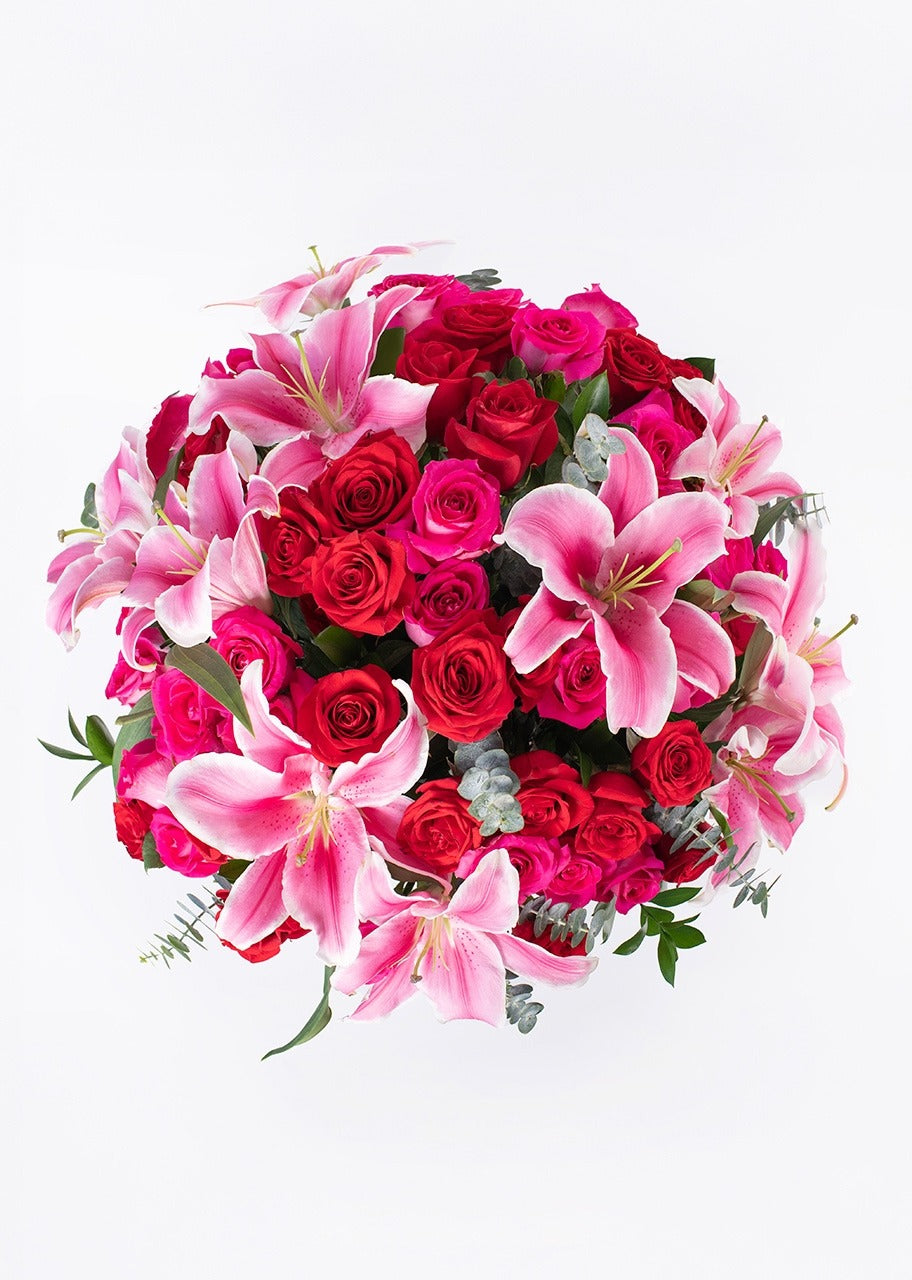Ramo de rosas y stargazer