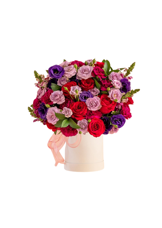 Caja con rosas y lisianthus