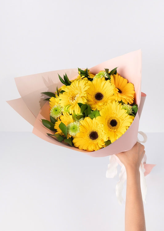 Ramo de 8 gerberas amarillas